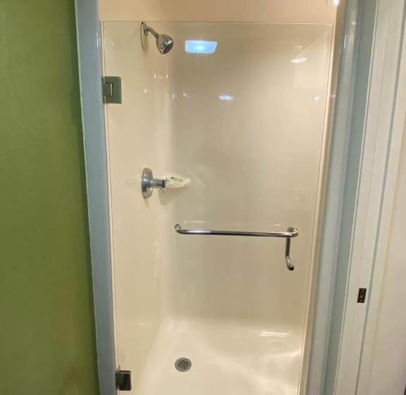 ビジネスルーム, Spot X Hotel Tampa   Wesley Chapel By The Red Collection