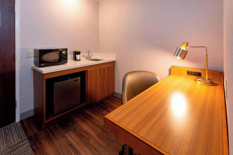 스탠다드 스튜디오, Springhill Suites Rochester Mayo Clinic Area/saint Marys