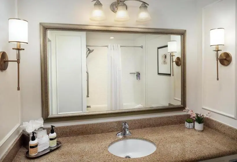 身障者適用スタンダードルーム, The Inn At Long Beach