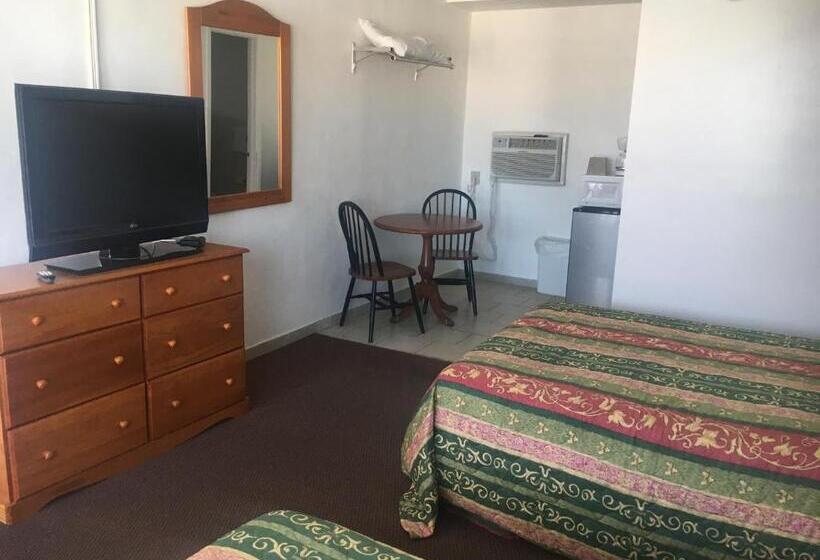 חדר סטנדרט שתי מיטות זוגיות, Skylark Resort Motel