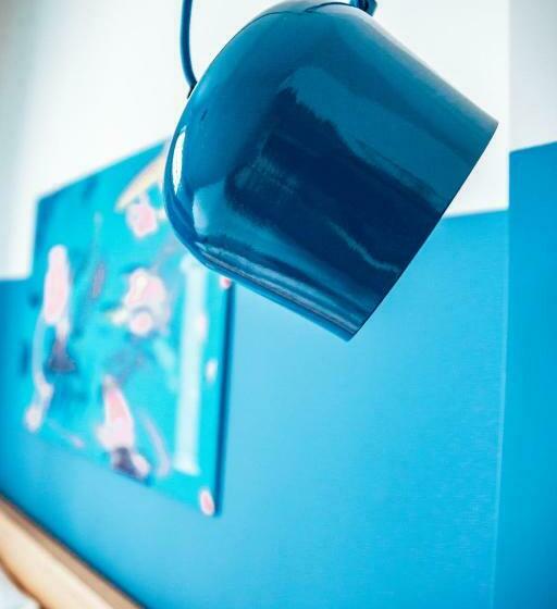 Economy Zimmer, Selina Athens Theatrou