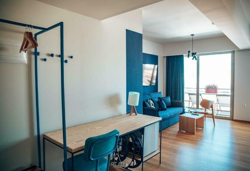 Suite, Selina Athens Theatrou