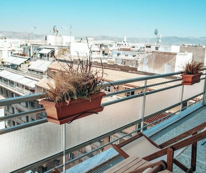 Suite, Selina Athens Theatrou