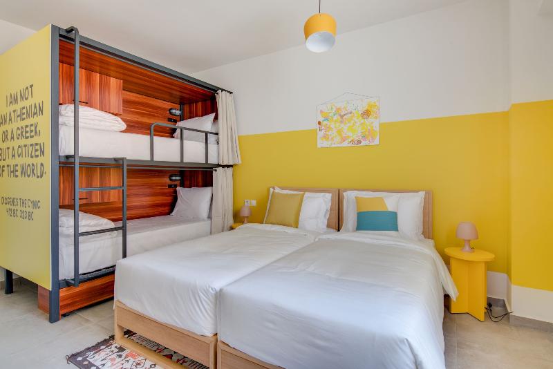 Familienzimmer, Selina Athens Theatrou