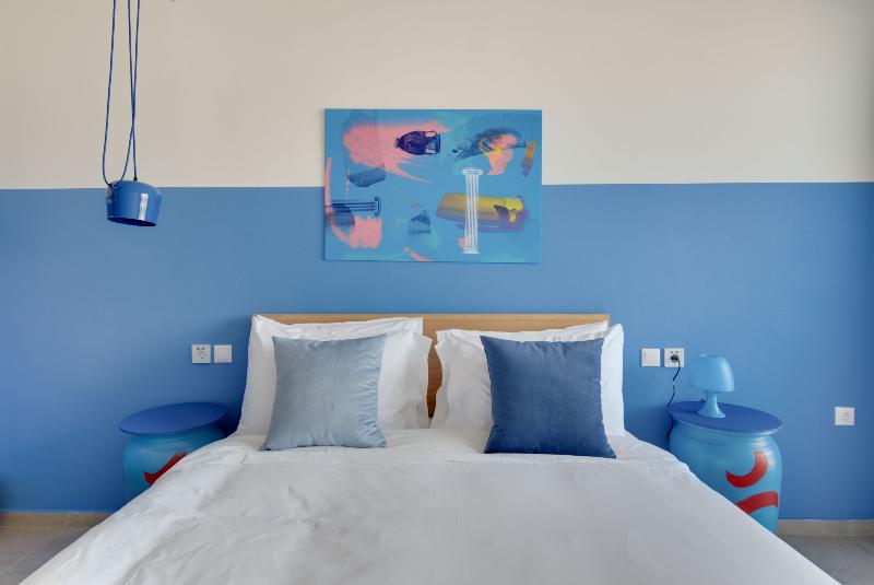 Quarto Estandar, Selina Athens Theatrou