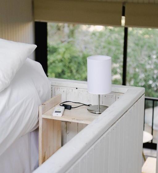 Номер Стандарт, Milodge Elqui Domos