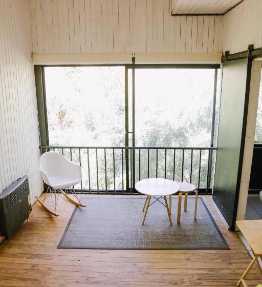 Номер Стандарт, Milodge Elqui Domos