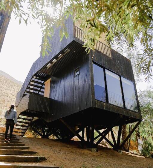 Номер Стандарт, Milodge Elqui Domos