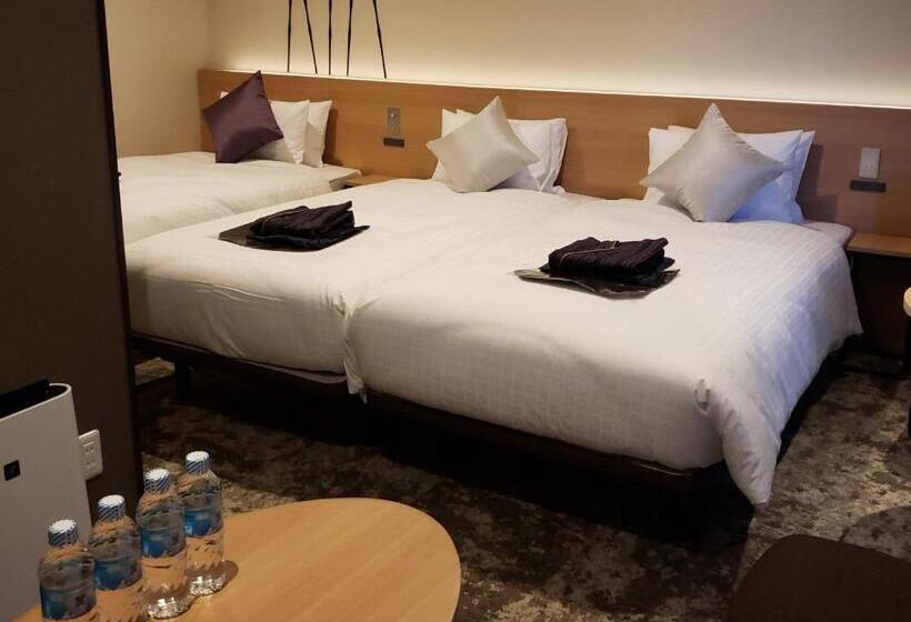 اتاق استاندارد چهار تخته, Royal Twin Hotel Kyoto Hachijoguchi