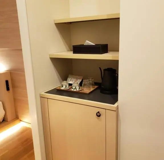 Sviitti Parveke, Royal Twin Hotel Kyoto Hachijoguchi