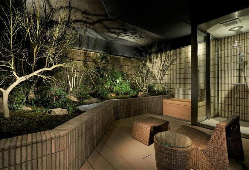 جناح مزوَّد بشرفة, Royal Twin Hotel Kyoto Hachijoguchi