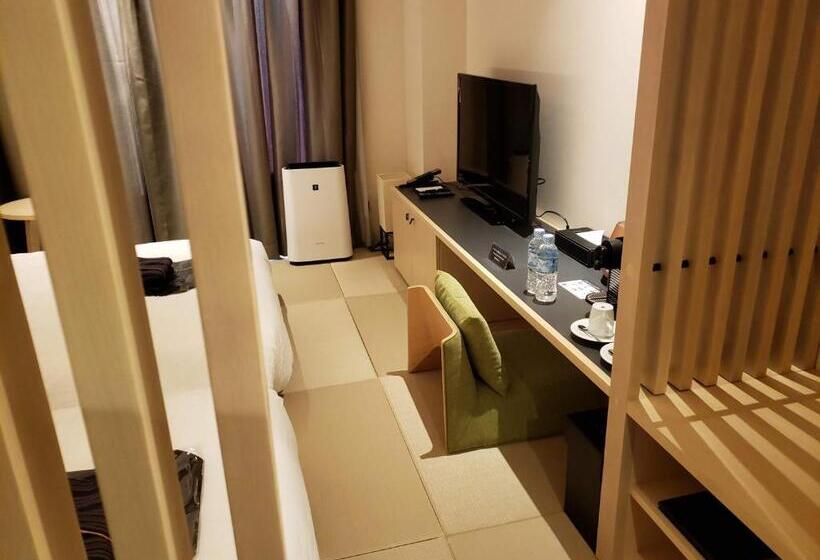 اتاق استاندارد با بالکن, Royal Twin Hotel Kyoto Hachijoguchi