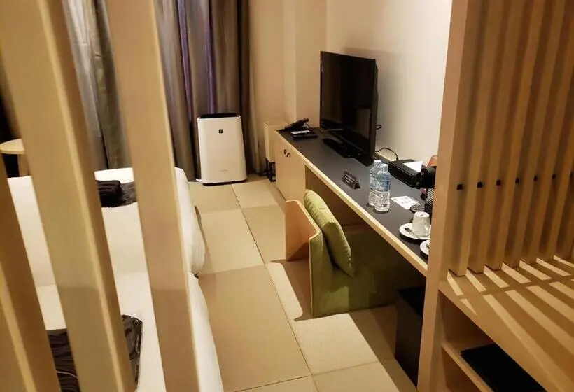 Standard-huone Parveke, Royal Twin Hotel Kyoto Hachijoguchi