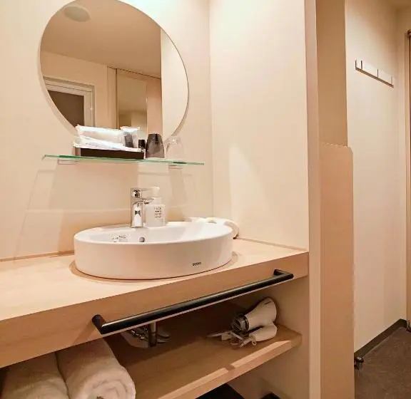 Standard-huone Parveke, Royal Twin Hotel Kyoto Hachijoguchi