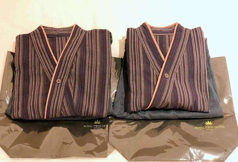 اتاق لوکس, Royal Twin Hotel Kyoto Hachijoguchi