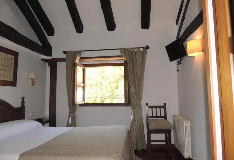 Quarto standard, Posada Maximo