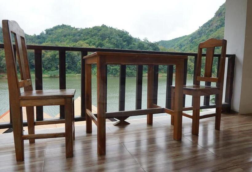 スーペリアールーム, Nam Ou View Villa