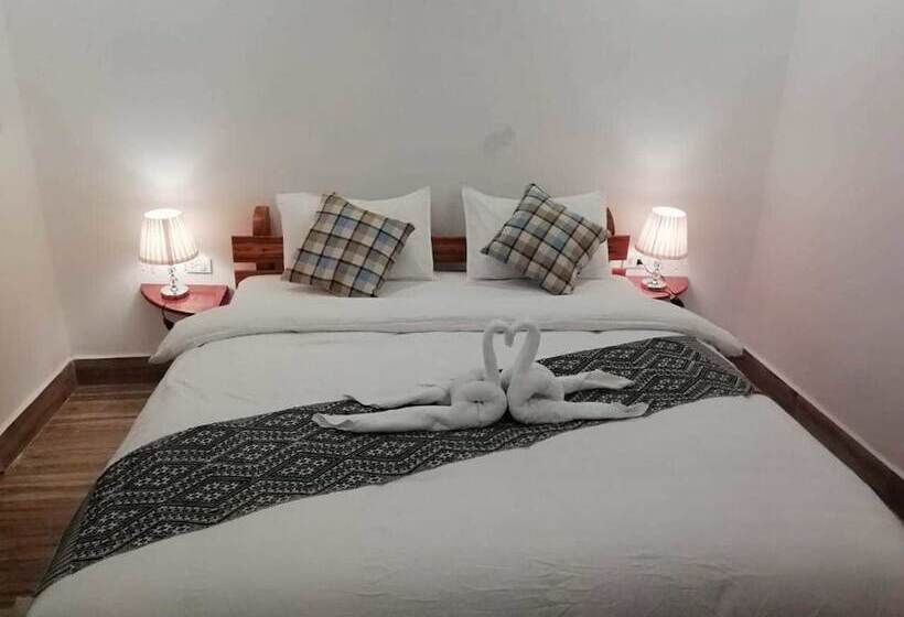 スーペリアールーム, Nam Ou View Villa