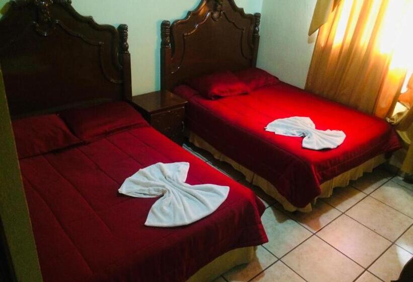 اتاق استاندارد با 2 تخت دوبل, Cuna Maya B Y B