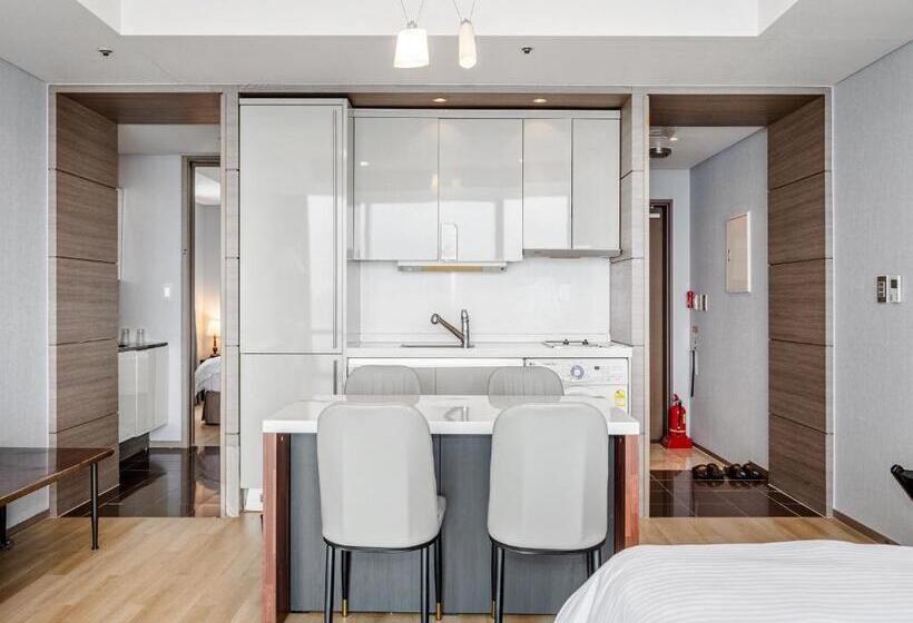 سوییت جونیور با چشمانداز دریا, Haeundae Seacloud Hotel Residence