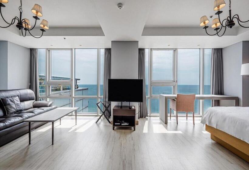 سوئیت اجرایی با چشمانداز دریا, Haeundae Seacloud Hotel Residence