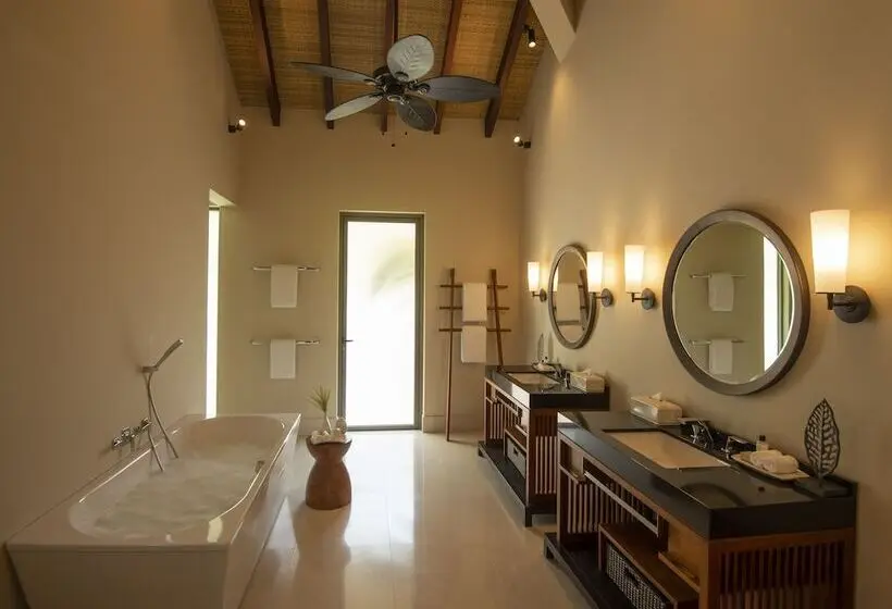 ویلای یک اتاق خوابه با استخر شنا, The Residence Maldives At Dhigurah