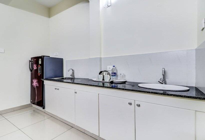 Номер Deluxe, Treebo Petals Suites