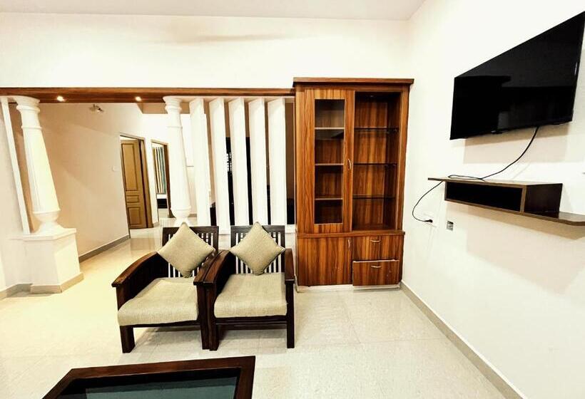 ツーベッドルーム　ヴィラ, Thrissur Villas Home Stay