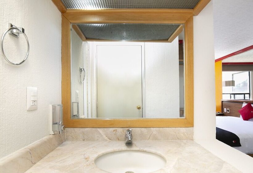 디럭스 룸, Capital O Hotel Casa Blanca, Morelia