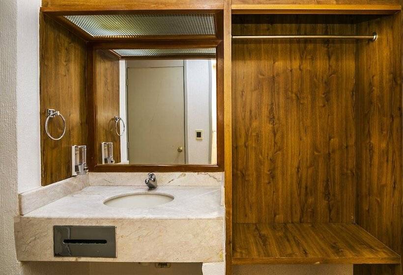 수피리어 룸, Capital O Hotel Casa Blanca, Morelia