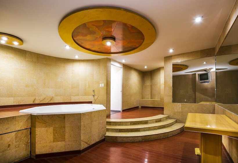 디럭스 룸, Capital O Hotel Casa Blanca, Morelia