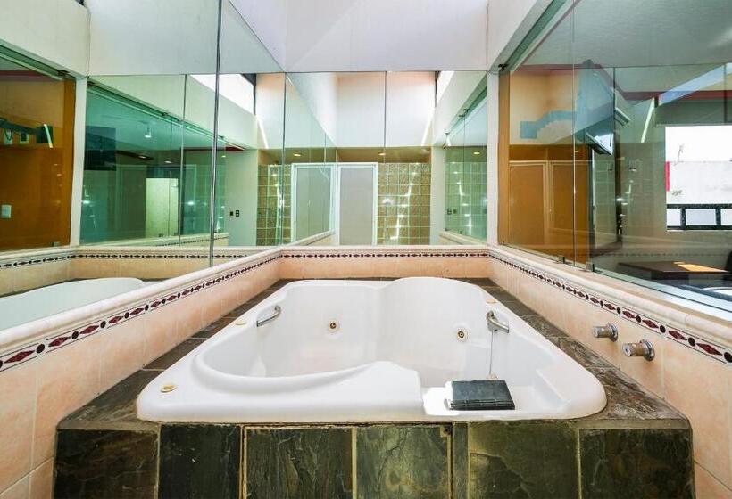 디럭스 룸, Capital O Hotel Casa Blanca, Morelia