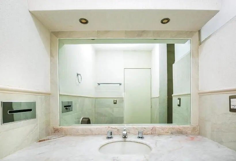 اتاق استاندارد, Capital O Hotel Casa Blanca, Morelia