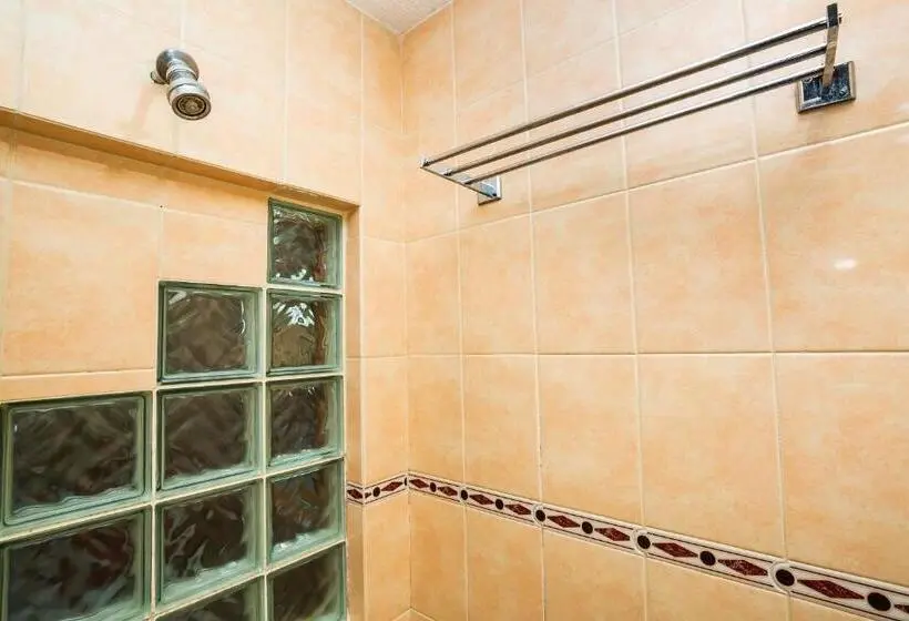 اتاق سوپریور, Capital O Hotel Casa Blanca, Morelia