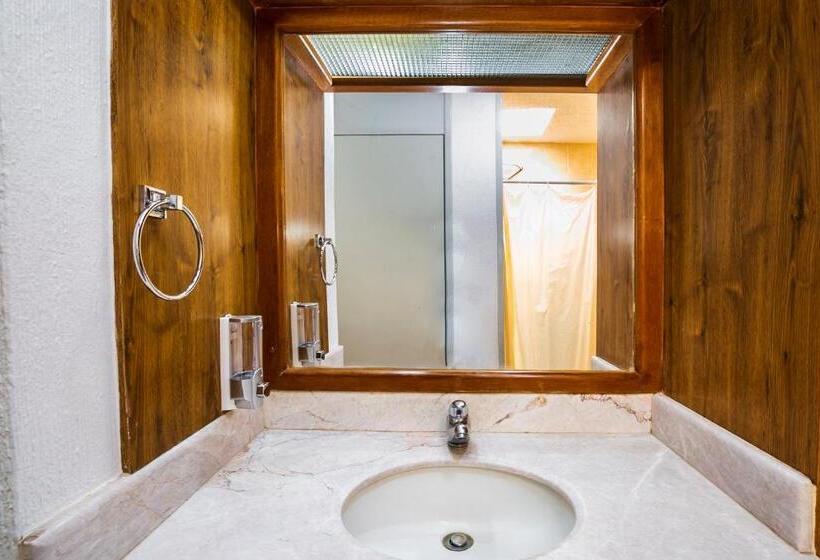 수피리어 룸, Capital O Hotel Casa Blanca, Morelia