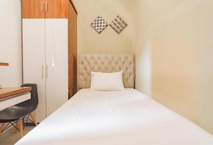 Standard Room, Koolkost Near Stikes Cirebon