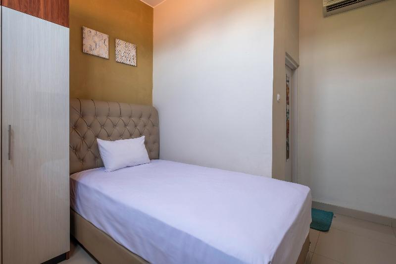 Standard Room, Koolkost Near Stikes Cirebon