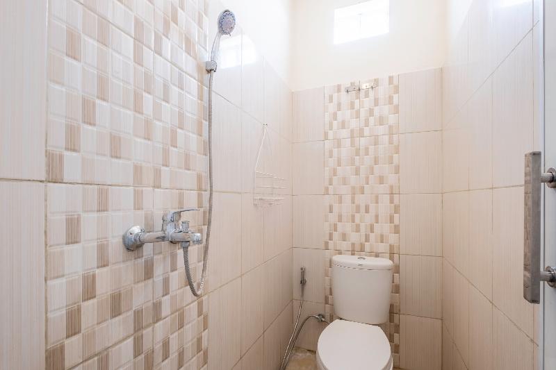 Standard Room, Koolkost Near Stikes Cirebon