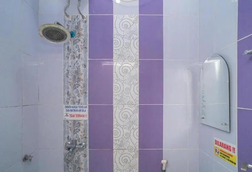 デラックスファミリールーム, Reddoorz Syariah Near Jalan A Yani Km 8 Citraland