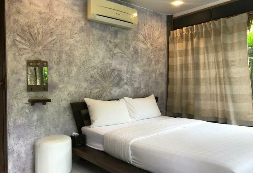 디럭스 방갈로, Cafe @luv22