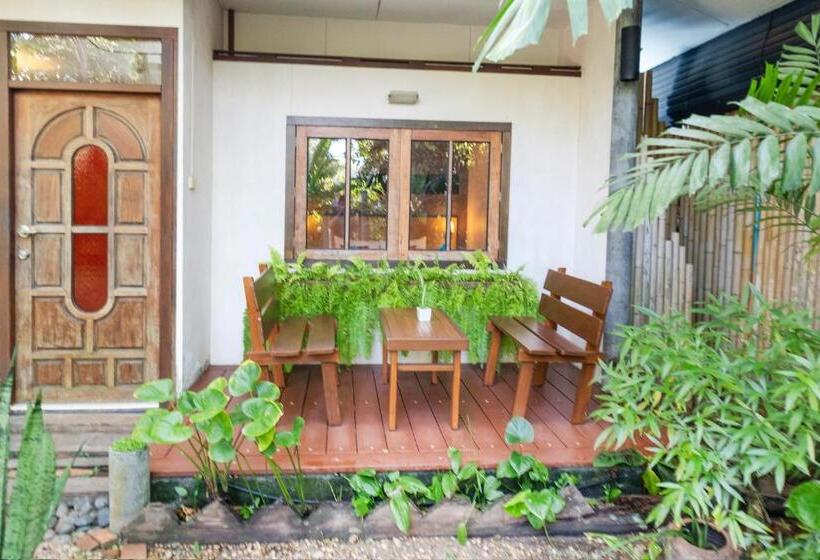 디럭스 방갈로, Cafe @luv22