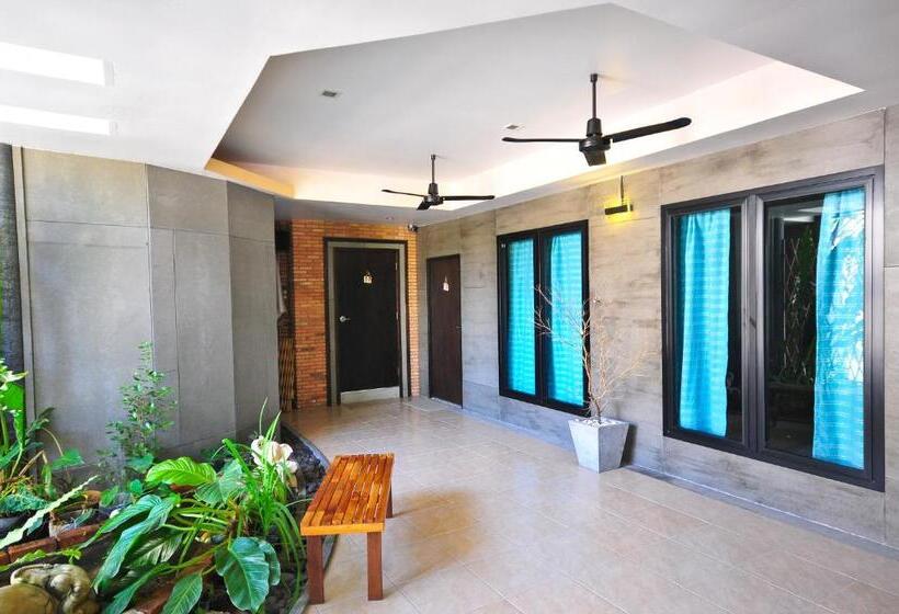 패밀리 룸, Cafe @luv22