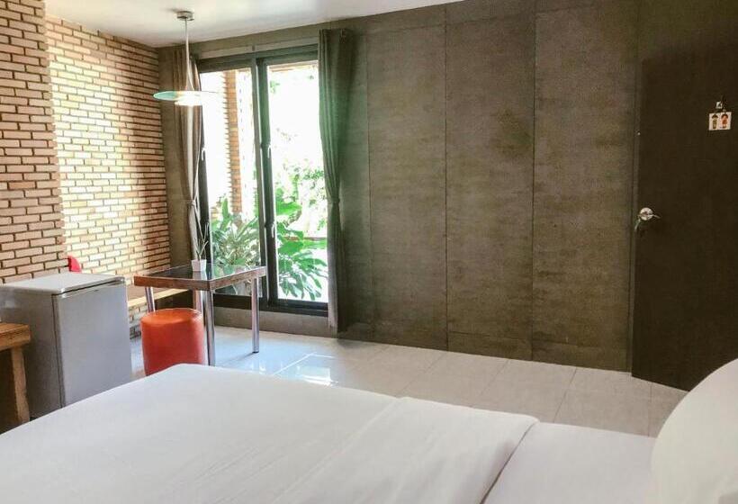 패밀리 룸, Cafe @luv22