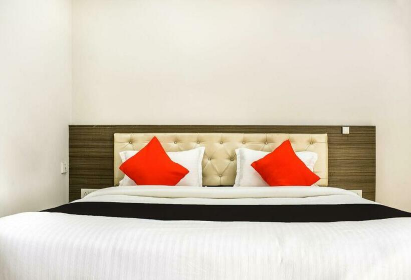 디럭스 트리플 룸, Capital O Jai Adisson