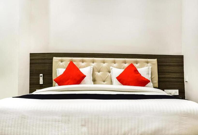 디럭스 트리플 룸, Capital O Jai Adisson