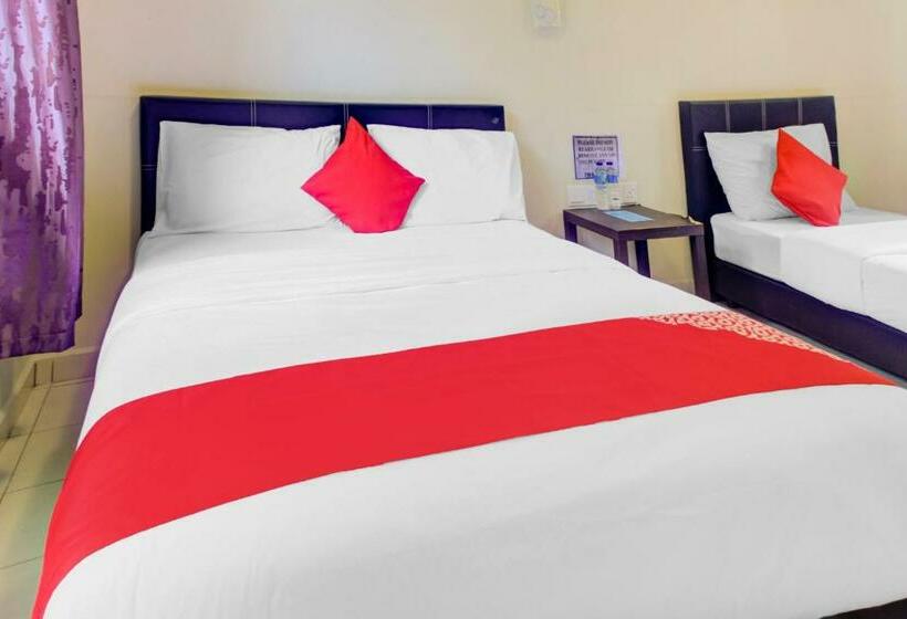 غرفة ديلوكس ثلاثية, Oyo 89896 Sedili Inn Resort