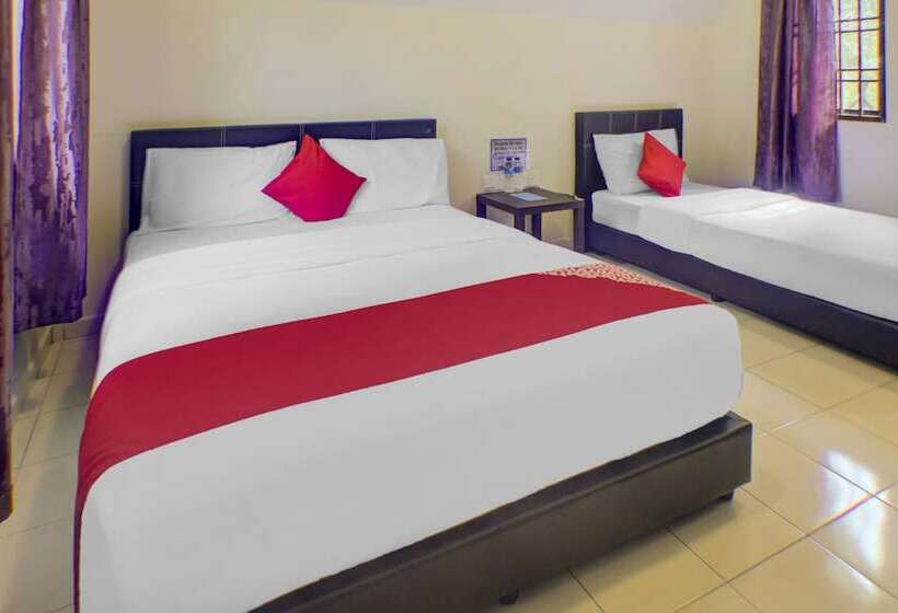 جناح سوبيريور, Oyo 89896 Sedili Inn Resort