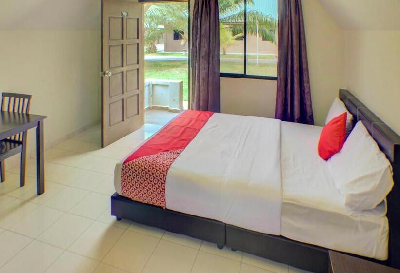 غرفة ديلوكس ثلاثية, Oyo 89896 Sedili Inn Resort