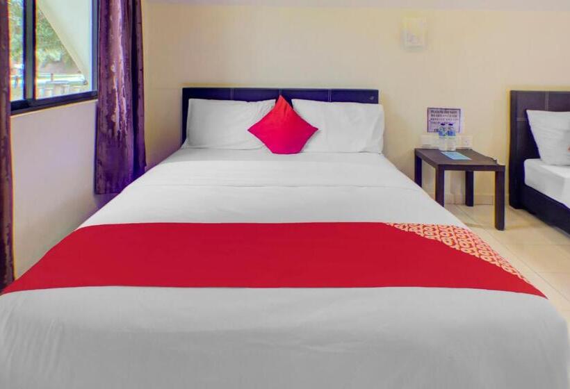 غرفة ديلوكس ثلاثية, Oyo 89896 Sedili Inn Resort