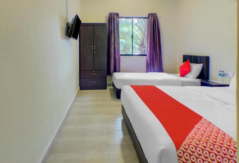 جناح سوبيريور, Oyo 89896 Sedili Inn Resort